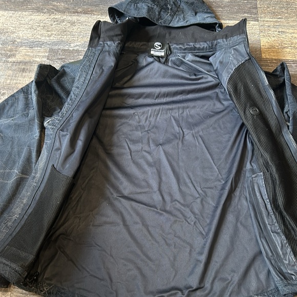 Showers Pass reflective waterproof jacket size large - Picture 6 of 14